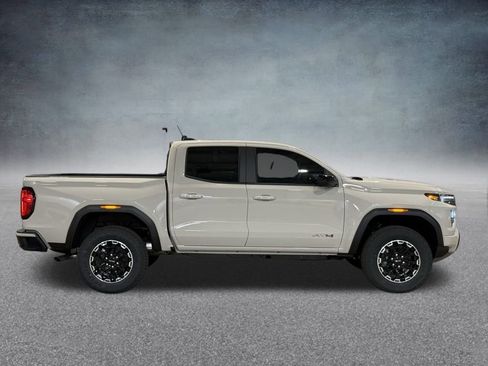 New 2026 GMC Canyon AT4 image 2