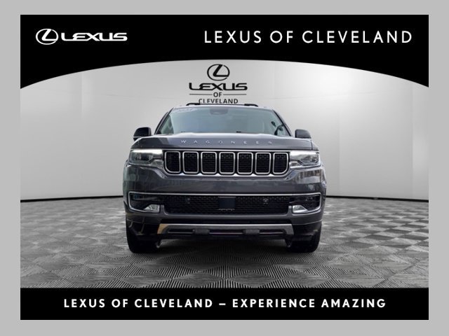 Used 2023 Jeep Wagoneer Series III w/ Premium Group I AWD/4WD image 1