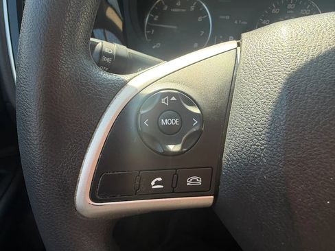 Used 2020 Mitsubishi Outlander ES AWD/4WD image 13