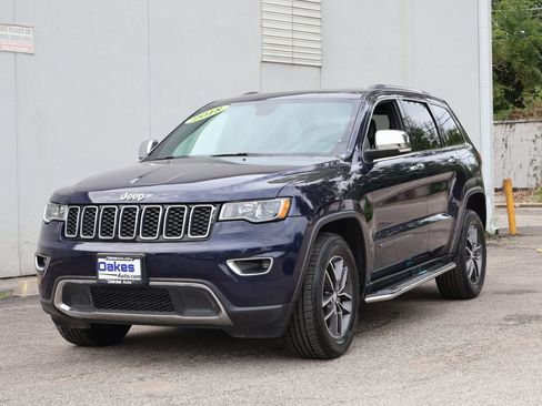 Used 2018 Jeep Grand Cherokee Limited AWD/4WD image 3