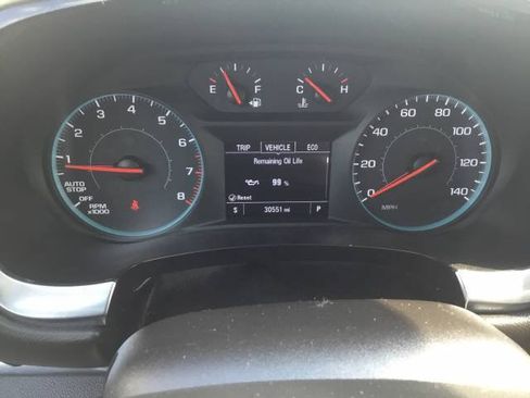 Used 2021 Chevrolet Traverse LS FWD image 16