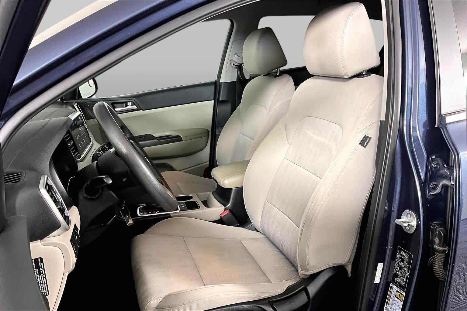 Used 2022 Kia Sportage LX FWD image 7