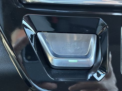 New 2026 GMC Sierra 2500 Denali Ultimate w/ LPO, Black Badging Package AWD/4WD image 34