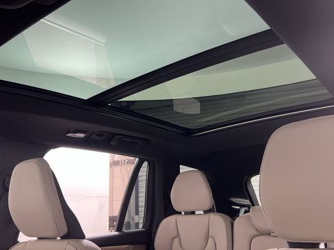 New 2026 Volvo XC90 B6 Plus w/ Protection Package Premier image 14