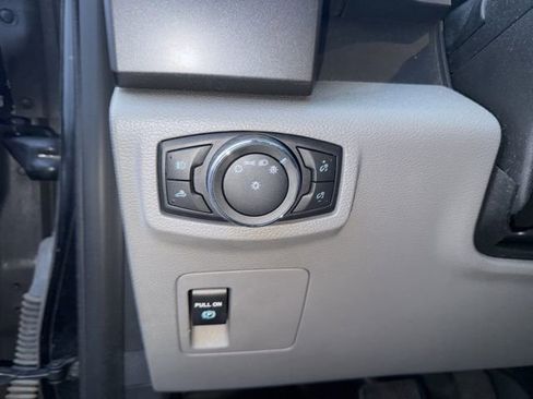 Used 2016 Ford F150 XLT image 39