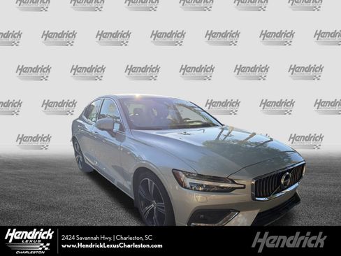 Used 2020 Volvo S60 T5 Inscription w/ Protection Package FWD image 1