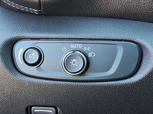 Certified 2022 Chevrolet Blazer LT FWD image 25