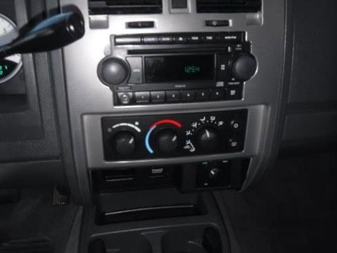 Used 2006 Dodge Dakota SLT image 13