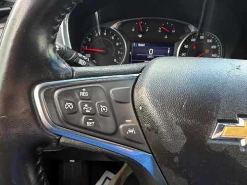 Used 2021 Chevrolet Equinox LT image 20