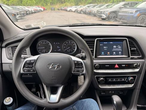 Used 2019 Hyundai Sonata SE FWD image 13