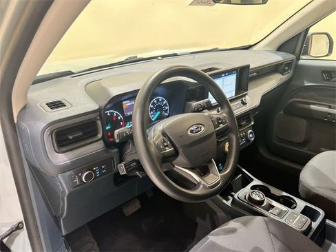Used 2022 Ford Maverick XL image 2