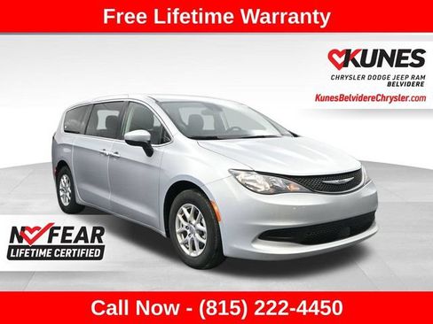 Used 2023 Chrysler Voyager LX FWD image 1