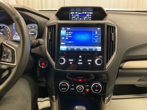 Used 2023 Subaru Forester Limited image 28