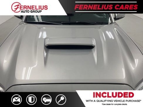 Used 2017 Toyota Tacoma TRD Sport image 12