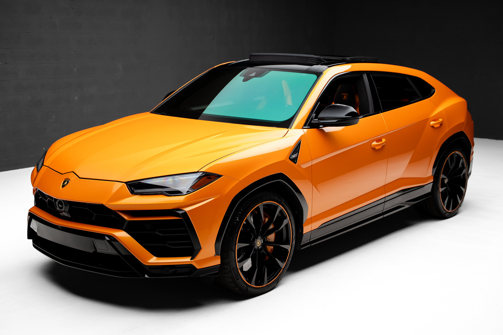Used 2021 Lamborghini Urus AWD/4WD image 5