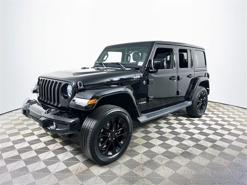 Used 2022 Jeep Wrangler Unlimited Sahara image 7