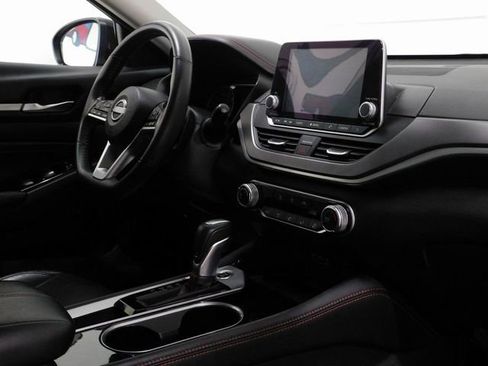 Used 2023 Nissan Altima 2.5 SR image 15