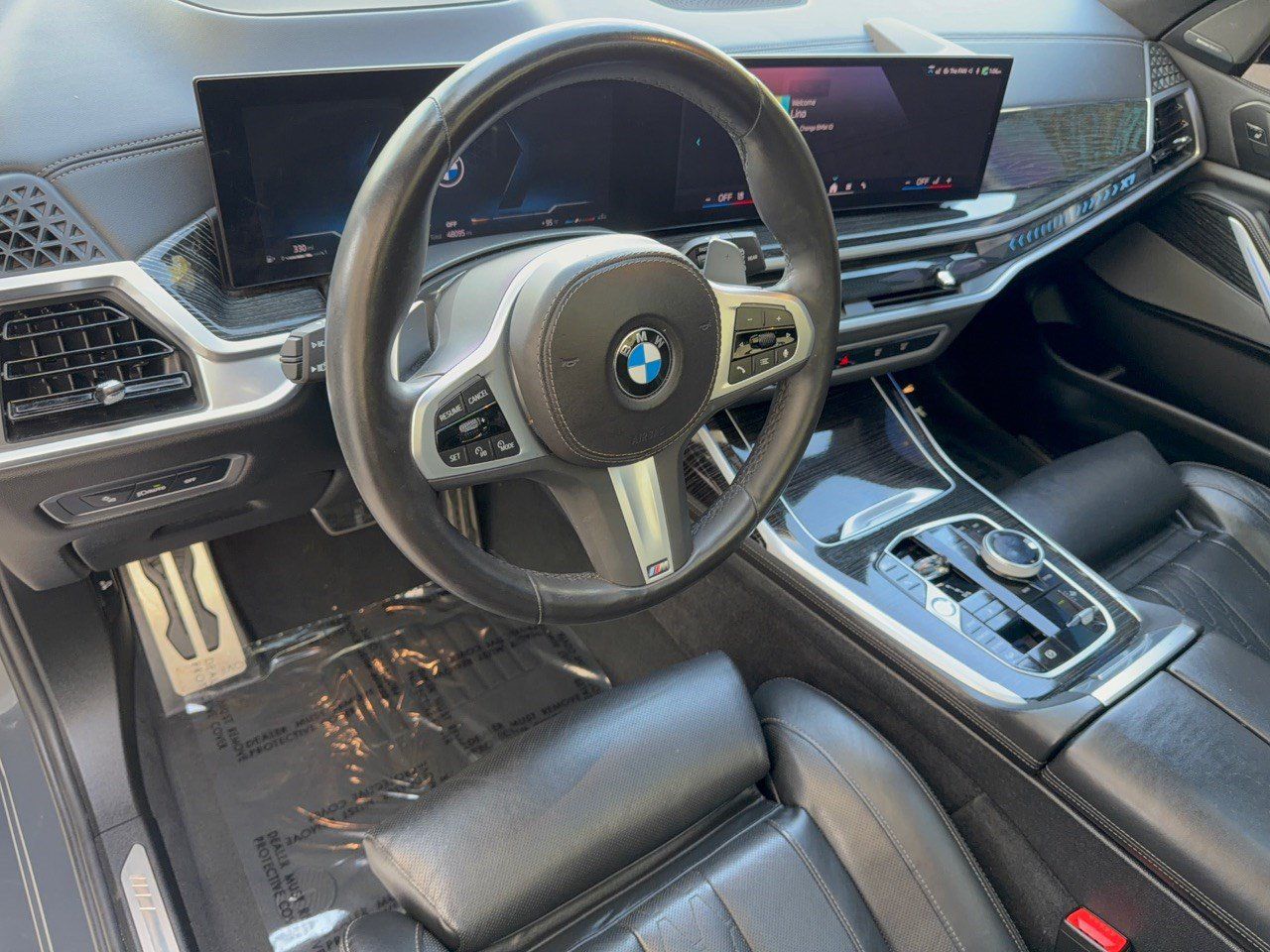 Used 2024 BMW X7 xDrive40i w/ Executive Package AWD/4WD image 4