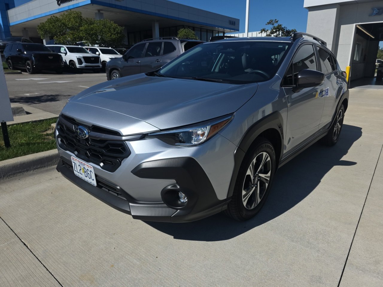 Used 2024 Subaru Crosstrek 2.0i Premium AWD/4WD image 2