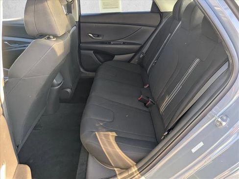 Used 2023 Hyundai Elantra SEL image 16