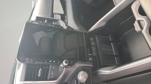 Used 2025 RAM 1500 Laramie w/ Night Edition AWD/4WD image 13