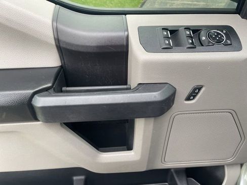 Used 2020 Ford F150 XL image 10