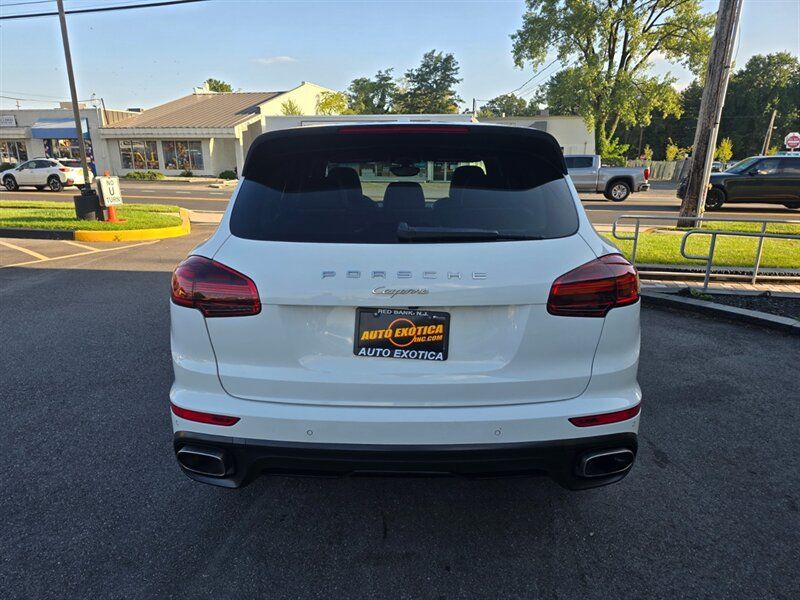 Used 2018 Porsche Cayenne AWD/4WD image 23
