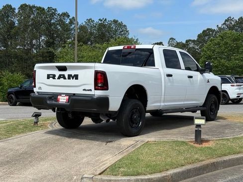 New 2026 RAM 2500 Tradesman AWD/4WD image 7