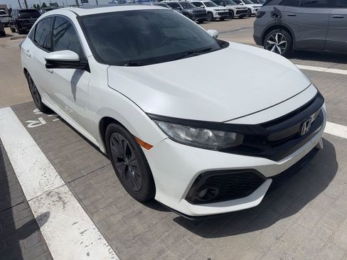 Used 2018 Honda Civic EX image 2