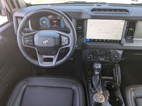 New 2025 Ford Bronco Badlands w/ Sasquatch Package image 16