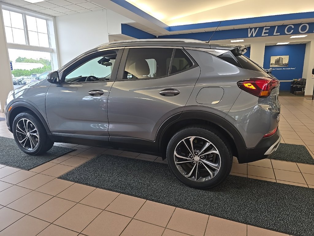 Used 2020 Buick Encore GX Select AWD/4WD image 3