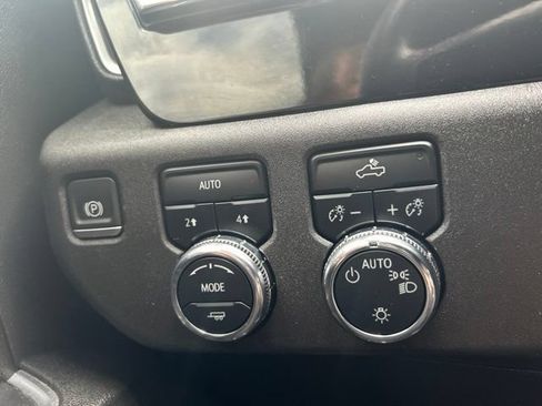 Used 2023 GMC Sierra 1500 SLE AWD/4WD image 20