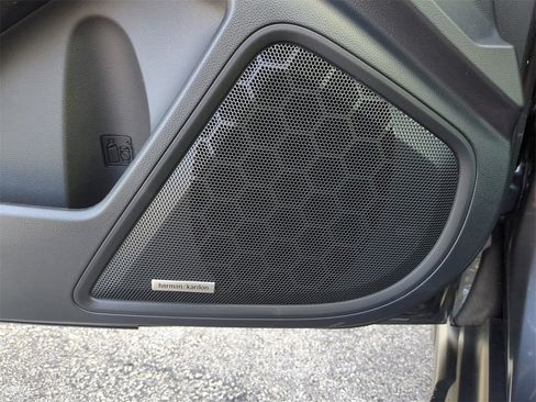 Certified 2025 Subaru Outback Limited w/ Popular Package #2 image 18