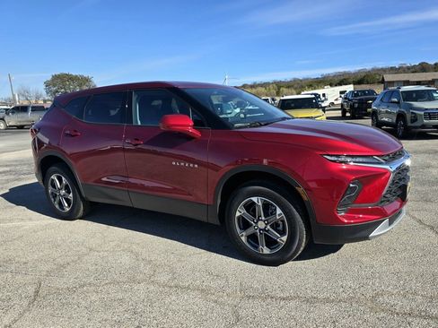 New 2025 Chevrolet Blazer LT image 5