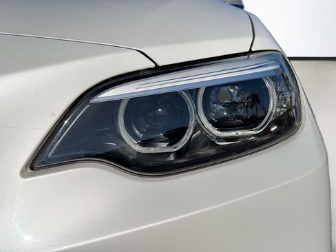 Used 2018 BMW M240i Convertible image 10