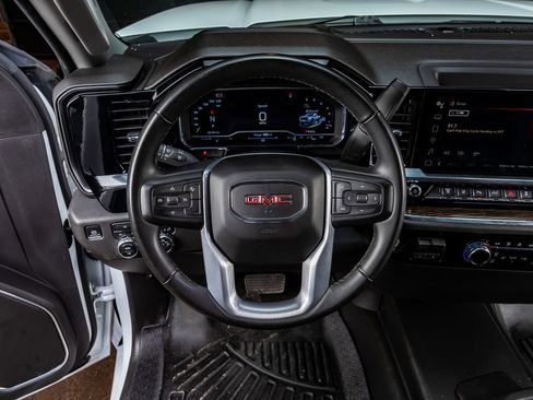 Used 2024 GMC Sierra 3500 SLE image 19