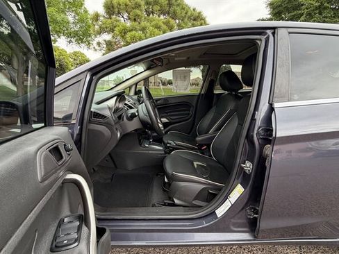 Used 2013 Ford Fiesta Titanium FWD image 15
