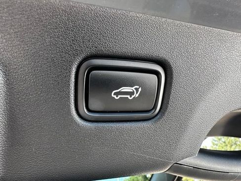 Used 2023 Kia EV6 GT-Line w/ GT-Line Suede Seat Package AWD/4WD image 9
