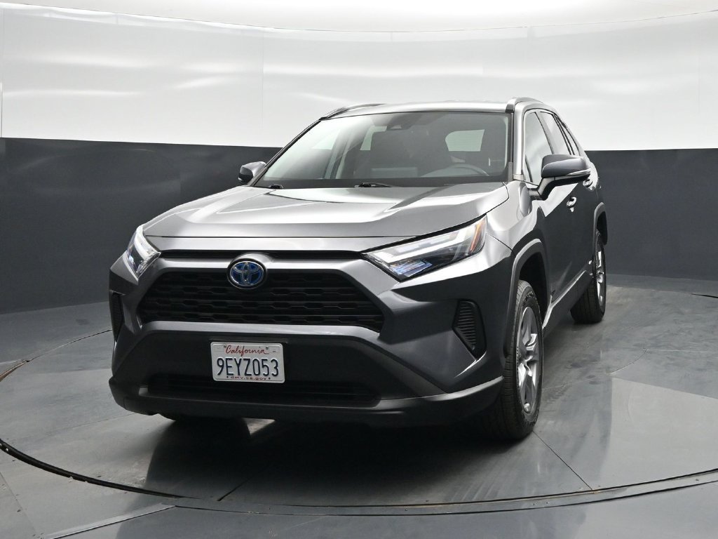 Used 2022 Toyota RAV4 XLE AWD/4WD image 54