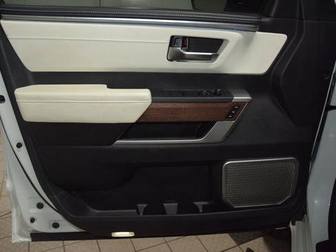 Used 2022 Toyota Tundra Capstone AWD/4WD image 46