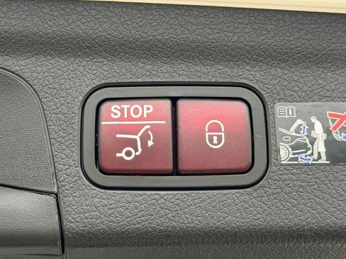 Used 2026 Mercedes-Benz GLE 450 4MATIC image 14