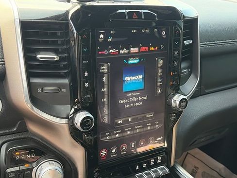 Used 2019 RAM 1500 Laramie AWD/4WD image 18