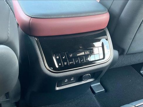 New 2026 INFINITI QX80 Autograph image 34