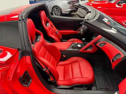 Used 2019 Chevrolet Corvette Z06 RWD image 17