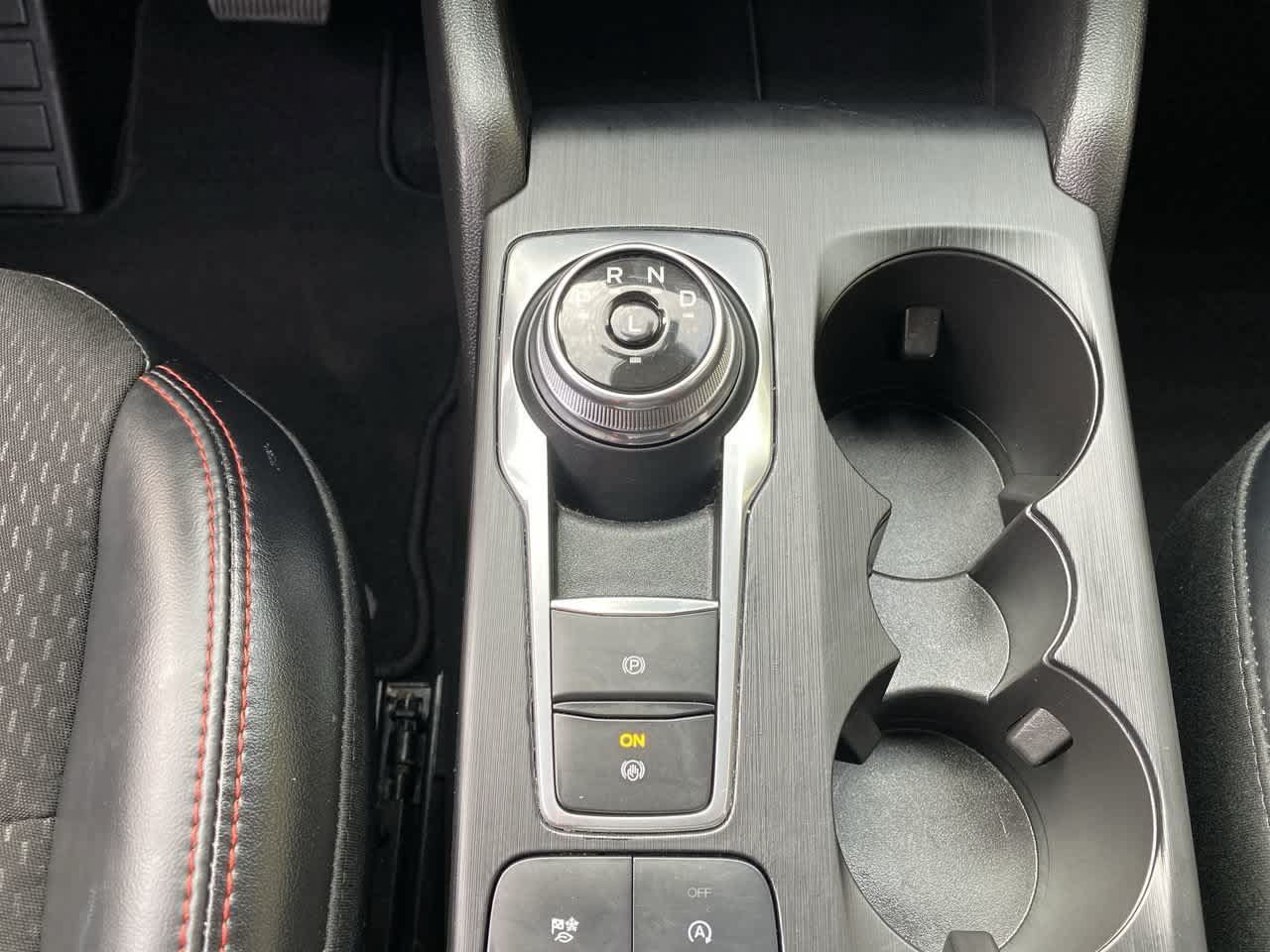 Used 2025 Ford Escape ST-Line Select AWD/4WD image 24