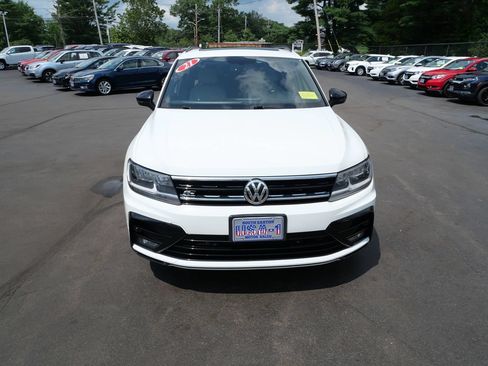 Used 2021 Volkswagen Tiguan SE R-Line w/ 3rd Row Seat Package AWD/4WD image 3