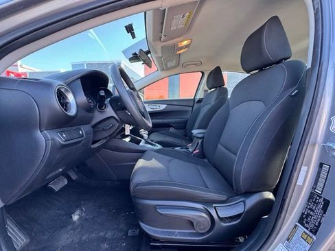 Used 2024 Kia Forte LXS FWD image 10