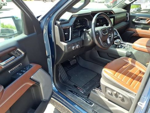 Used 2024 GMC Sierra 1500 Denali Ultimate AWD/4WD image 10