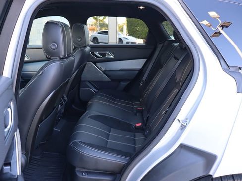 Used 2018 Land Rover Range Rover Velar R-Dynamic SE image 41