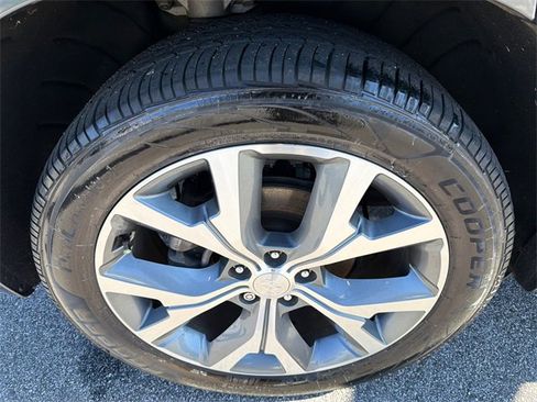 Used 2021 Hyundai Palisade Limited image 17